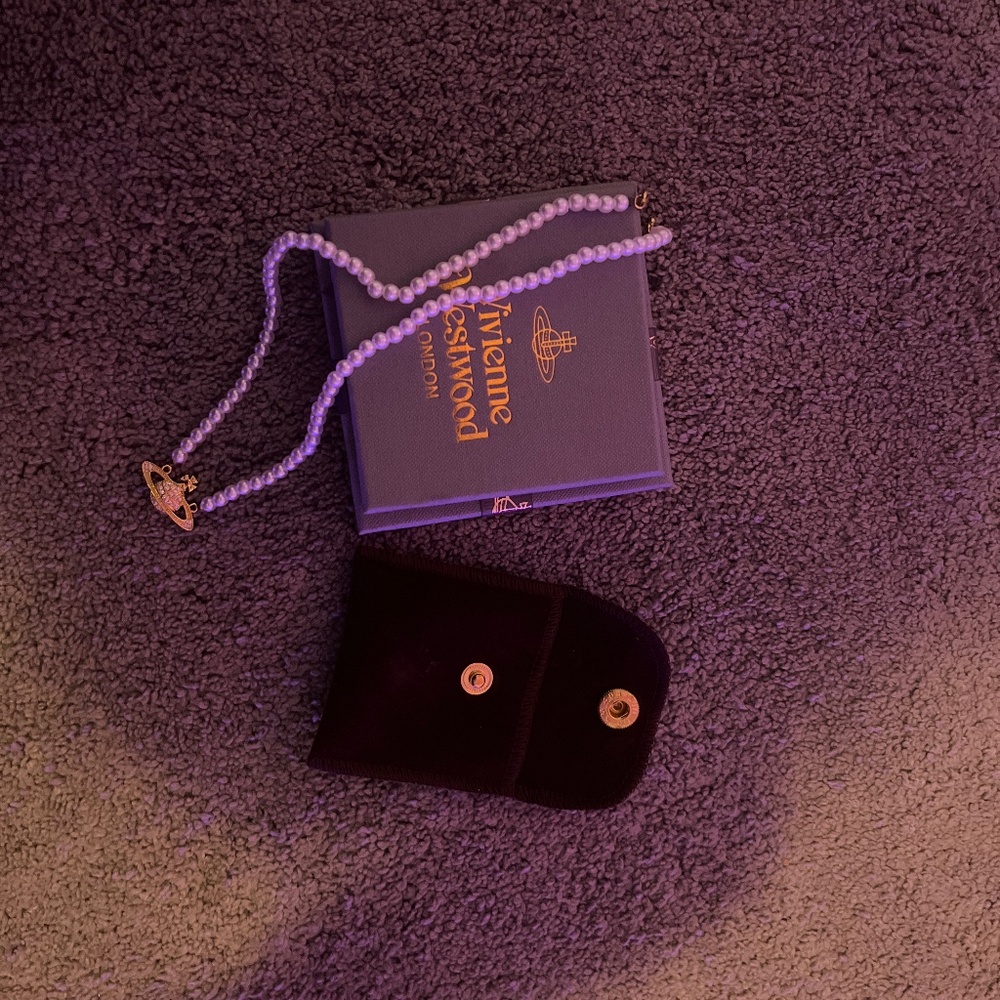 Vivian’s Westwood Mini Choker Necklace